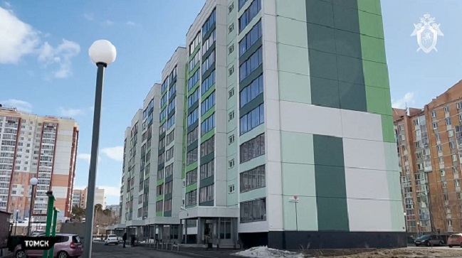 Жители томской десятиэтажки в переулке Целинном, 29 пожаловались в СК на условия проживания